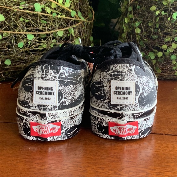 *SOLD* VANS OPENING CEREMONY EDITION - Picture 3 of 9